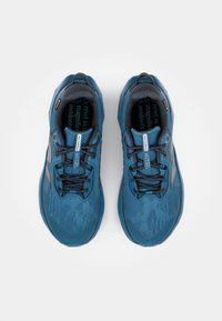 New Balance DYNASOFT NITREL V6  - Katujuoksukengät - blue