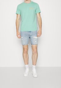Levi's® Jeansshorts - light-blue denim