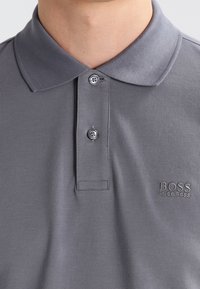 BOSS Piké - dark grey