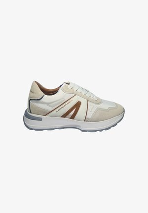 Weiß-beige sportliche Sneaker mit einer strukturierten Wildleder- und glatten Lederoberfläche, Schnürverschluss und einer grauen Gummisohle.