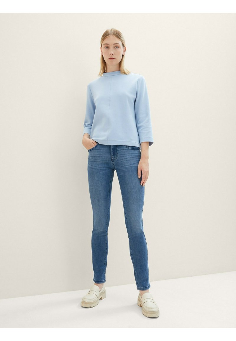 Jeans Mom Fit Vita Alta TOM TAILOR Denim | 1034626 In Light Stone Wash | Pantaloni Donna Gamba Larga In Cotone Sostenibile