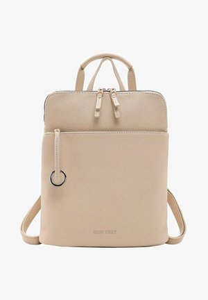 Beige Leder-Rucksack mit einer strukturierten Oberfläche, ausgestattet mit einem Reißverschluss oben, zwei Griffen oben, einer Fronttasche und einem verstellbaren Riemen.