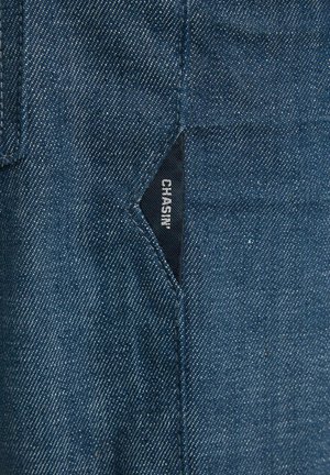 CHASIN', HELYX.S HYDRO PRO - Jeans Shorts - denim