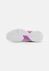 adidas Performance DEFIANT SPEED - Tenisice za sve terene - white