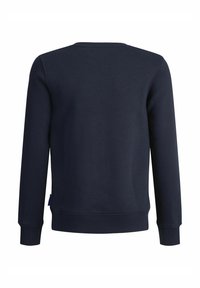 Granatowa bluza z okrągłym dekoltem, długimi rękawami i ściągaczami. Miękka tkanina o gładkiej teksturze oraz małą niebieską etykietą z boku.
