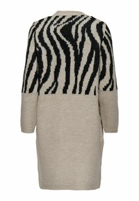 Beige gebreide cardigan met zwart en crèmekleurig zebra-streeppatroon op de achterkant, met driekwartmouwen en een ontspannen pasvorm.