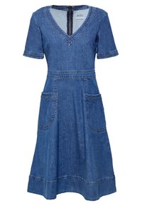 Denimmekko, jossa on V-pääntie, lyhyet hihat, kaksi etutaskua ja erottuvat ompeluyksityiskohdat; keskipitkä, jossa on levenevä helma.