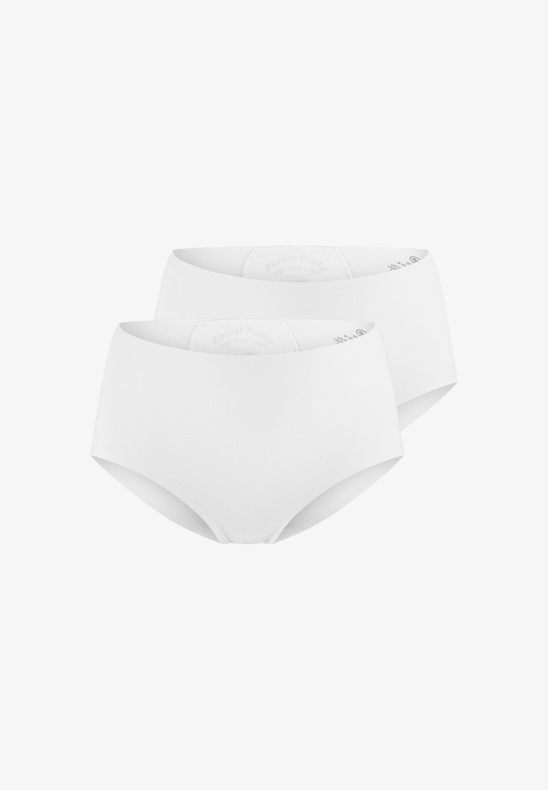 Weiße Baumwolle hohe Taillenslips mit einem glatten Textilmaterial und nahtlosen Kanten. Packung mit zwei Stück, mit einem dezenten Logo, das auf dem Bund gedruckt ist.