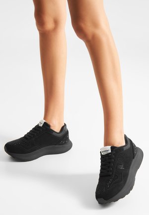 Woden Trainers - black