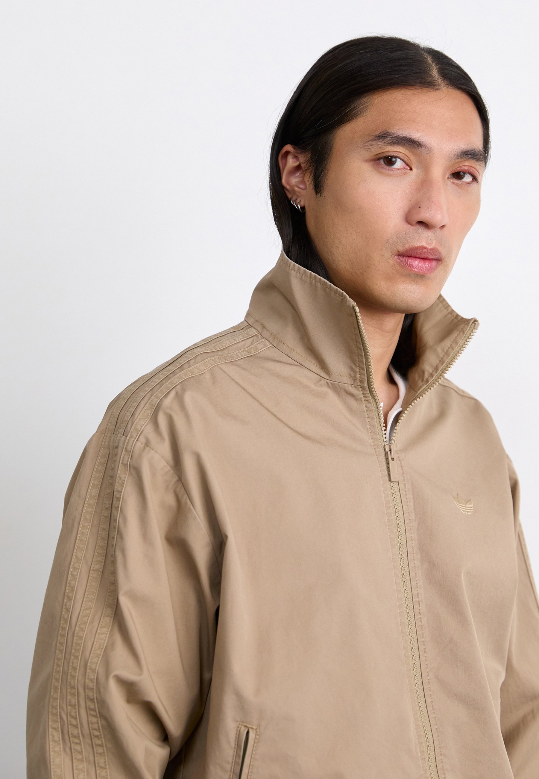 ジャケット・アウター archive khaki zip jacket adidas Originals FIREBIRD - Summer jacket - blanch cargo