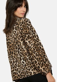 LolaLiza SPARKLING LEOPARD  - Button-down blouse - light camel