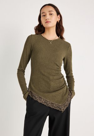 ASYMMETRIC DETAIL - Longsleeve - sea turtle