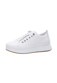 White sneakers made of smooth leather with a thick white sole and light brown rubber outsole, featuring six eyelets and flat laces.