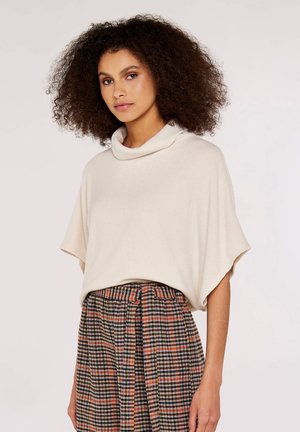 Apricot Cape - stone