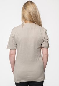 Paradiso Clothing Print T-shirt - sand