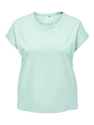 Hele-sinisest lühikeste varrukatega naiste T-särk, millel on ümar kaelus ja lõdvestunud lõige, valmistatud pehmest ja siledast kangast.