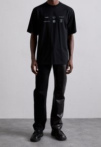 GmbH Triko s potiskem - black