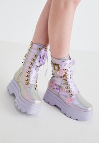 Koi Footwear NATURE'S FLURRY TRIDENT - Platform boots - purple