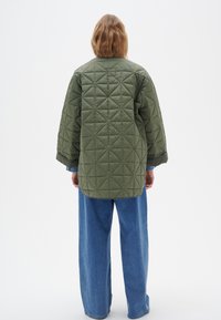 Thumbnail Image 3