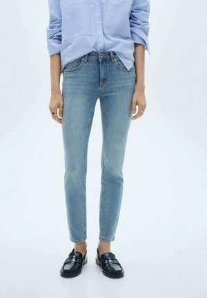 Mango Slimfit džínsy - blue
