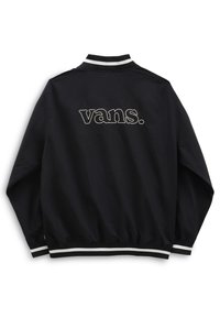 Czarna kurtka Vans z białymi paskami na kołnierzu i mankietach, z dużym konturowym napisem "vans." w białych literach na plecach.