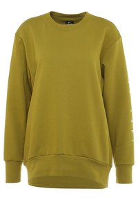 Sweat-shirt vert en matière douce, avec manches longues, col rond et coupe décontractée. Détail de texte imprimé sur une manche.