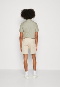 Pier One 2 PACK - Shorts - grey/beige