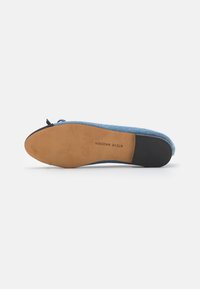 Steve Madden ELLISON - Baleriinad - blue