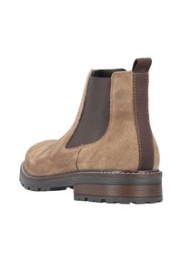 Bottines Chelsea en daim marron avec des panneaux élastiques sur les côtés, une languette à l'arrière et une semelle en caoutchouc texturée. Fini lisse et construction durable.