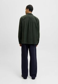 Jack & Jones ECHARGE ciemnozielony