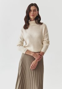 TATUUM Jumper - off white