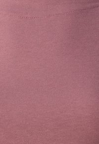 Vero Moda Tall VMPANDA - Navadna majica - rose brown