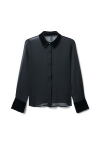 Blusa nera trasparente con colletto e polsini in velluto. Presenta maniche lunghe e chiusura a bottoni sul davanti. Tessuto testurizzato con una finitura liscia.
