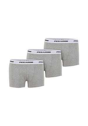 Drei graue Herren-Boxershorts mit weißen elastischen Bundbändern mit dem Aufdruck "PEGADOR" in Schwarz, dargestellt vor weißem Hintergrund.