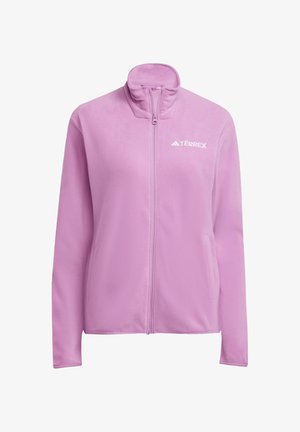 Rosa fleecejacka med hög krage och dragkedja. Har en logotyp på bröstet och sidofickor. Mjuk textur och avslappnad passform.