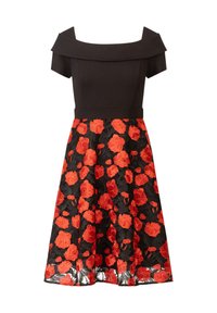 Schwarzes Kleid mit schulterfreier Ausschnitt, tailliertem Oberteil und ausgestellt Rock, der rote Blumen-Spitzenmuster auf schwarzem Hintergrund zeigt.