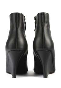 L37 SKY FALLS DOWN - Stivaletti con la zeppa - black