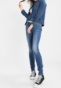 Tommy Jeans Jeansjacka - blue denim