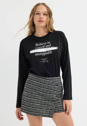 Camiseta de manga larga - black