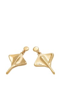 Pendientes colgantes de oro con diseño geométrico de lirio de cala, con un acabado pulido y un pequeño clavo redondo en la parte superior para su sujeción.