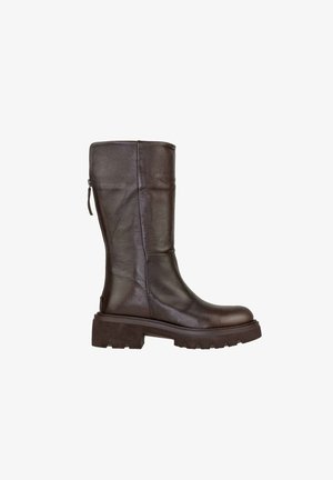 Stivale marrone in pelle alta fino al ginocchio con suola spessa, cerniera laterale e finitura liscia. Parte superiore testurizzata con dettagli di cucitura minimi.