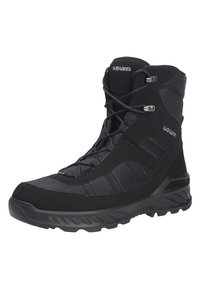 Botte de randonnée noire avec un mariage de tissu texturé et de mat�ériaux synthétiques lisses, dotée d'un laçage à l'avant et d'un soutien de haute cheville.