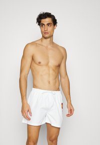 Ellesse SOMBRO - Peldēšanas šorti - white