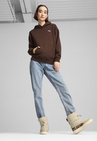 Puma SNOWBAE ANIMAL - Snowboots  - putty black-brown mushroom
