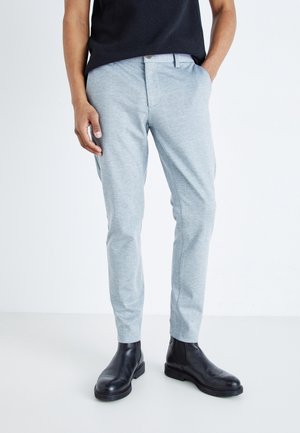 Chinot - grey