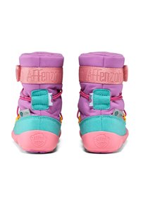 Stivaletti colorati per bambini con tomaia viola, suola turchese e dettagli rosa. Comprendono cinturini regolabili e lacci regolabili.