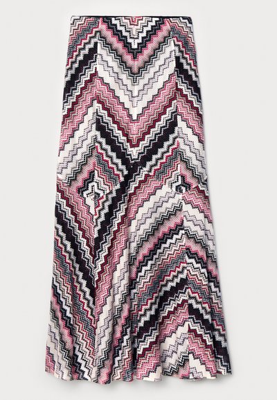 Maxi rok met een zigzagpatroon in roze, zwart en wit, gemaakt van gestructureerde stof met een uitlopende zoom.