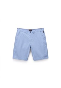 Shorts bleu clair en coton doux. Comprend deux poches avant, une fermeture éclair et un bouton. Design simple avec des détails de couture subtils.