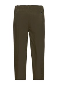 Pantalon décontracté vert foncé avec taille élastique, passants de ceinture et deux poches plaquées à l'arrière, vu de dos.