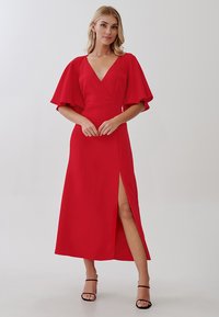 TUSSAH ABIGAIL MIDI - Denné šaty - red
